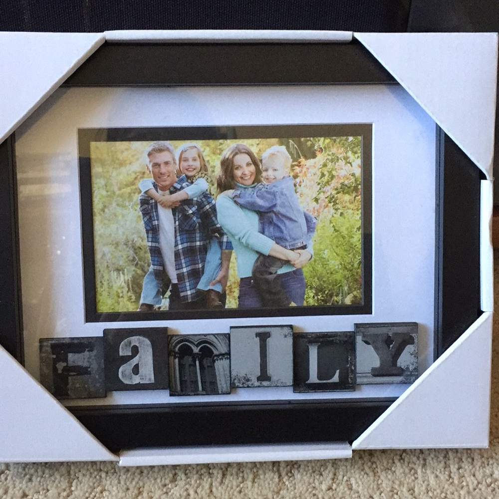 Black finish picture frame